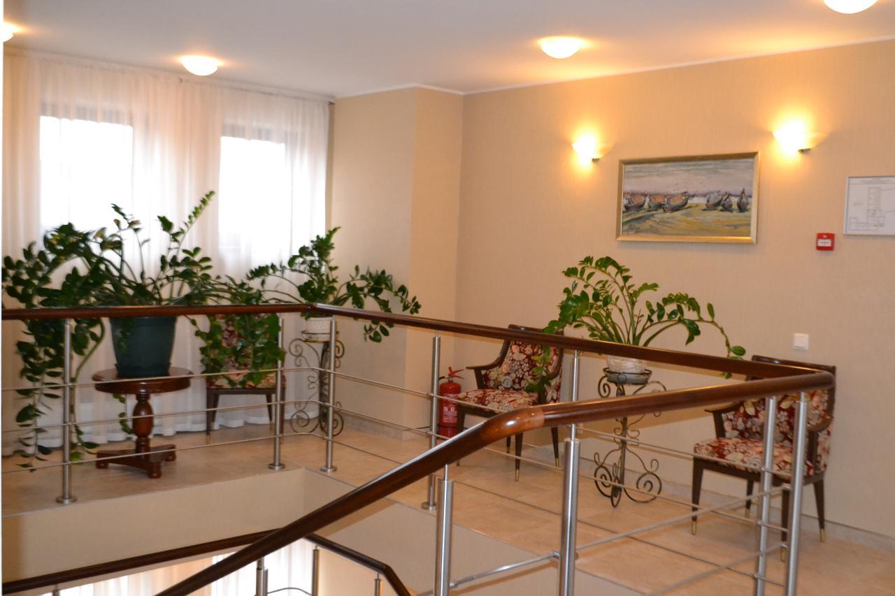Gilija Hotel Silute Exterior photo